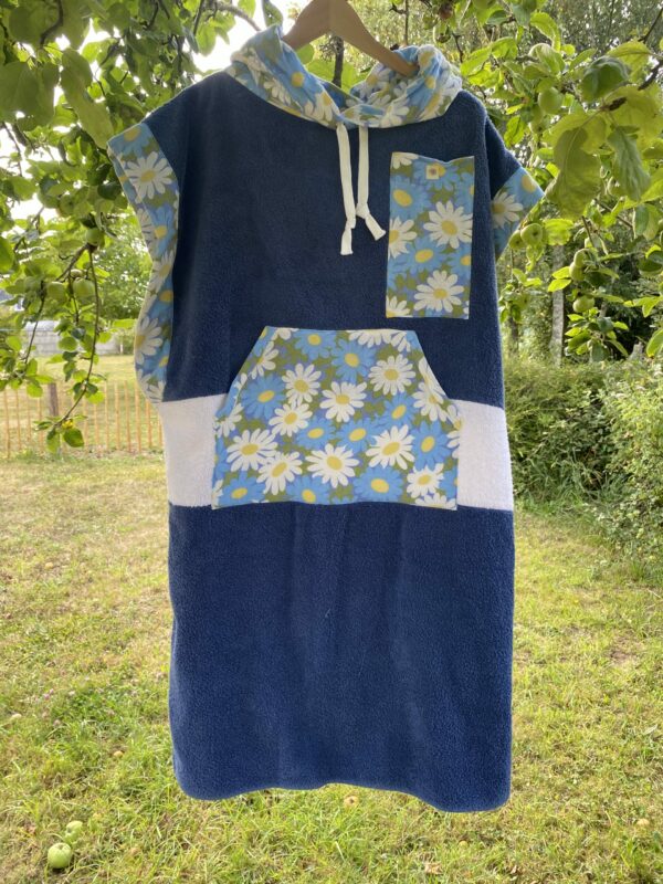 Poncho surf - Bleu fleurs – Image 2